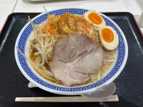 「ふじ麺910円（無料中盛り）・味玉」@景勝軒 スマーク伊勢崎店の写真