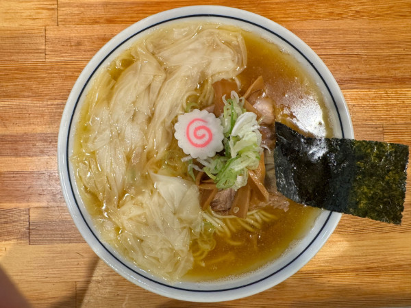 「ワンタン麺大盛」@there is ramenの写真
