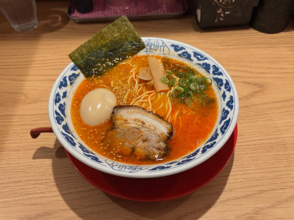 「ぴり辛らーめん 替玉」@九州らーめん亀王 JR新大阪駅店の写真