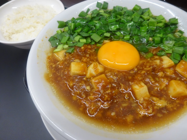 「ニラ玉麻婆麺 1,000円　＋ライス　タダ」@マーニラの写真