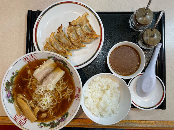 「ラーメンセット¥1,220 一口ｶﾚｰﾙｰ¥140」@みよしの 山鼻店の写真
