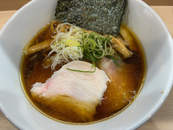 「中華そば (醤油)」@手揉み中華そば 中村の写真