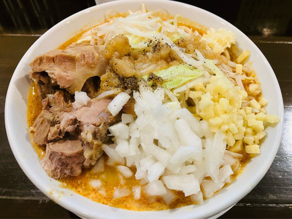 「辛味噌ラーメン（限定）1,000円」@ラーメンDIYラボの写真