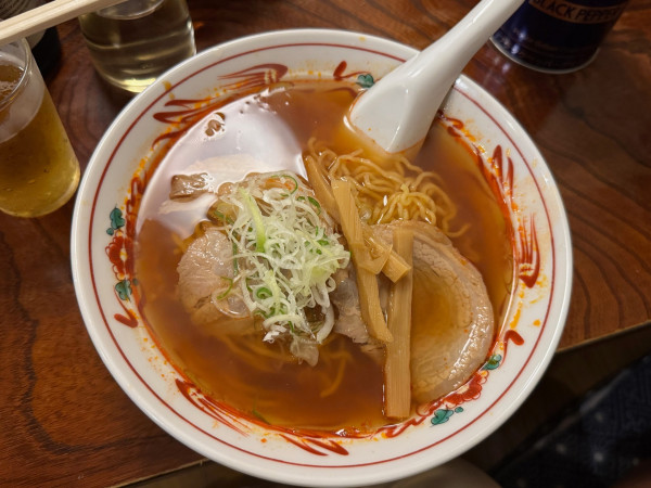 「辛口しょうゆラーメン」@とり栄の写真