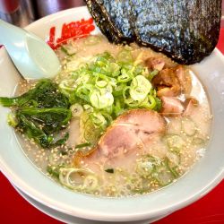 塩ラーメン(690¥)