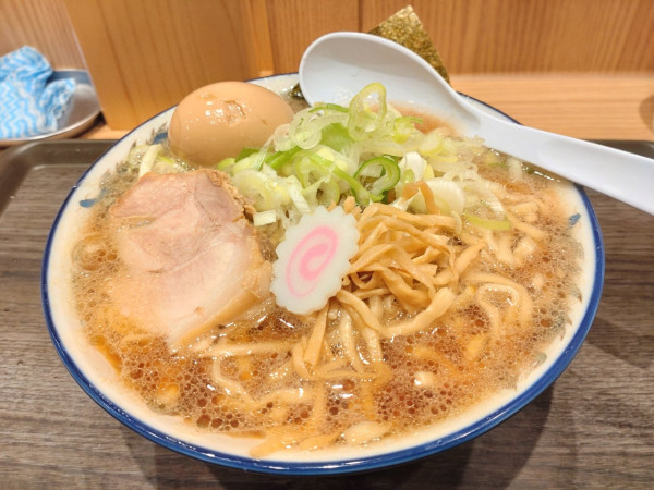 「味玉らーめん大盛」@舎鈴 カインズスーパーセンター上里本庄の写真