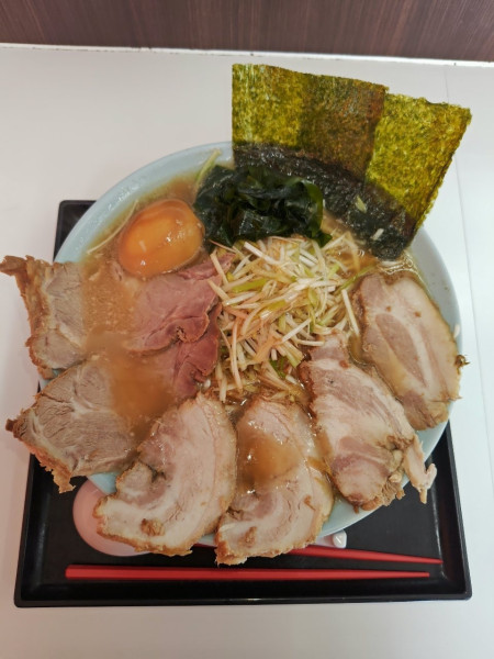 「ネギチャーシューメン+味玉  メンマ抜き」@ラーメンショップ 北川辺店の写真