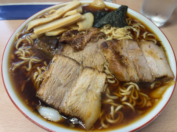 「ラーメン1000円」@梅乃家の写真