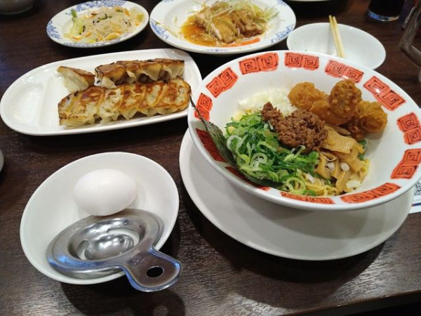 「冷やしまぜそば（豚天トッピング）」@バーミヤン イオンモール京都五条店の写真