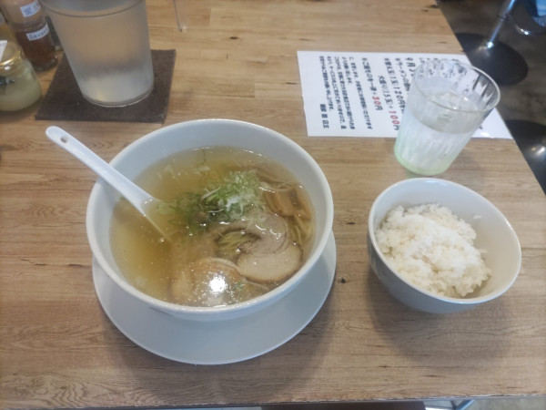 「朝ラー（しょっつる)」@麺屋 朋の写真