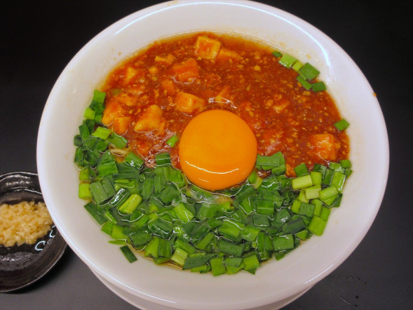 「ニラ玉麻婆麺（1,000円）」@マーニラの写真
