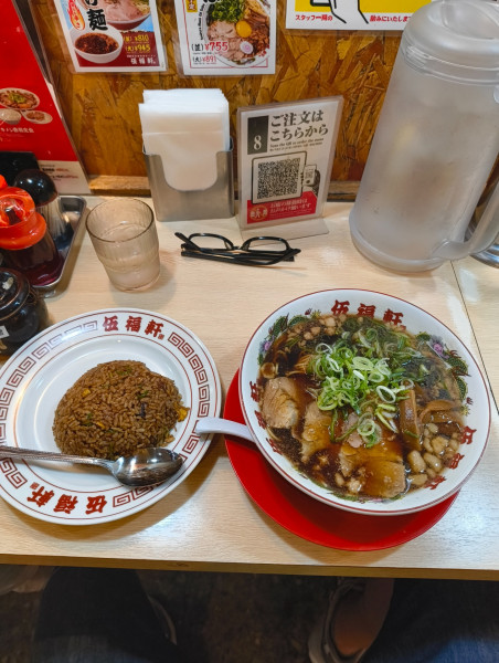 「黒ヤキメシ定食　1050円」@伍福軒 川崎店の写真