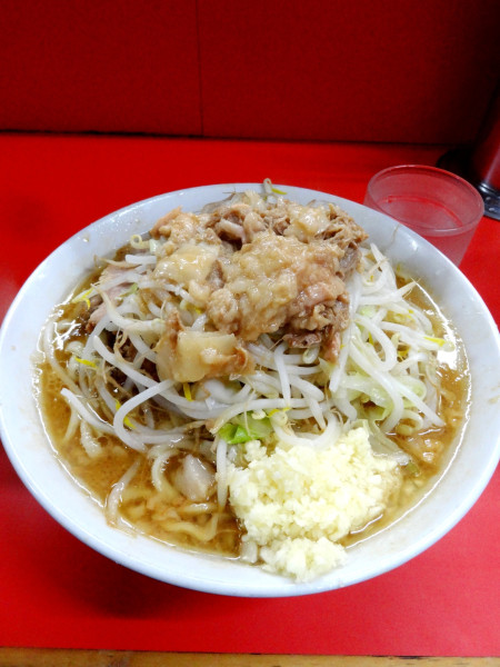 「小（1枚）950円YsNA」@ラーメン二郎 松戸駅前店の写真