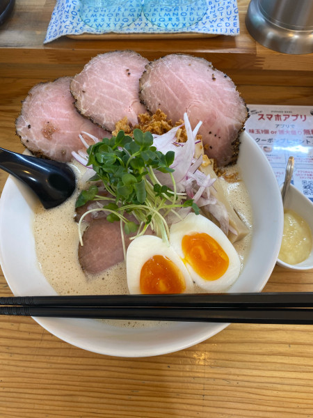 「鶏泡しょうゆ大盛チャーシュー味玉ニンニクトッピング」@鶏泡そば 草戸ベースの写真