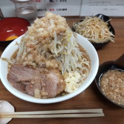 ラーメン中＋味ネギ､生玉子