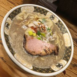 すごい煮干しラーメン