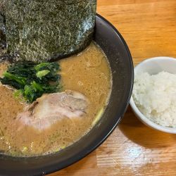 ラーメン　750円