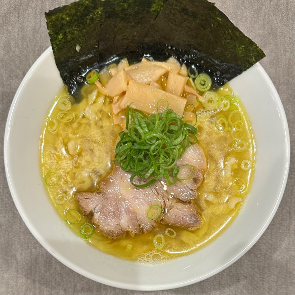 「鮭節と昆布の手打中華そば」@らぁ麺屋 ひたむきの写真