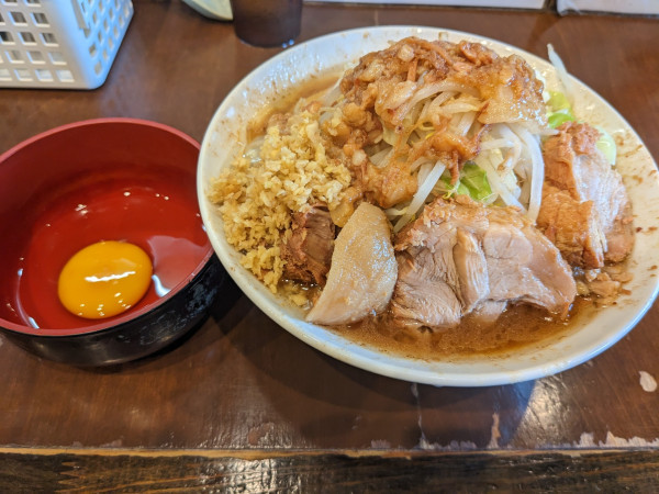 「ミニラーメン+ショウガ+生卵」@麺屋 歩夢の写真