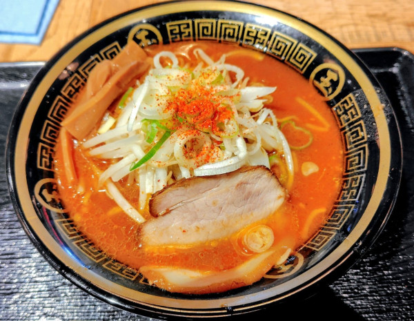 「濃厚味噌らーめん 880円」@濃厚味噌らーめん 玉 川崎ルフロン店の写真