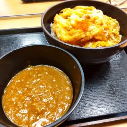 天とじ丼（￥650）＋カレールー（クーポン）