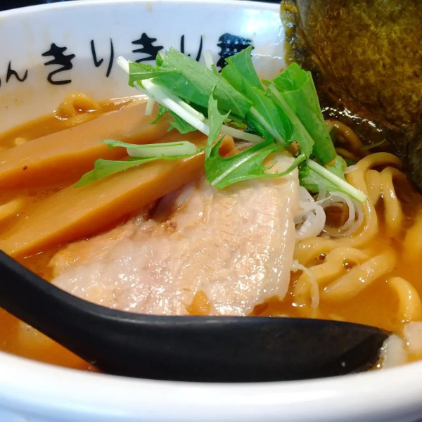 「#らぁめん黒 #990円 #ランチ肉飯#300円」@葉月直系 きりきり舞の写真