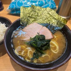 ラーメン980円 ライス200円