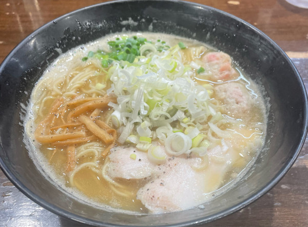 「純鶏白湯　醤油」@鶏々 TORIDORIの写真