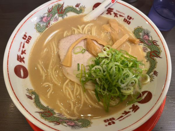「こってり、固め、にんにく薬味」@天下一品 東川口店の写真