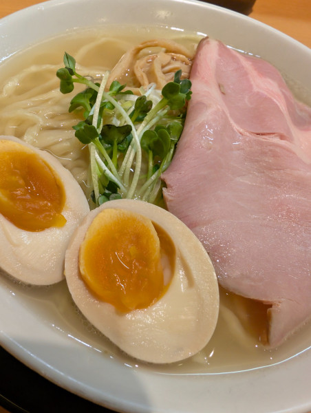 「しお(味玉付)」@麺処 絢の写真