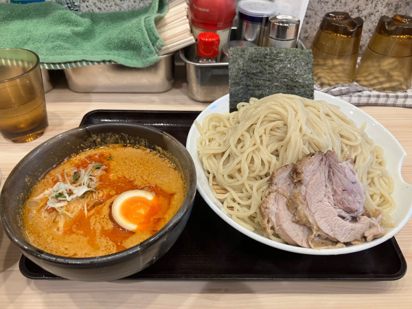 「坦々つけ麺大盛り　チャーシュー　ライス」@麺や ぱんだの写真