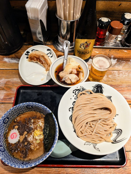 「濃厚つけ麺 ミニ＋心の味餃子＋ワンタン＋エピスビール 中瓶」@松戸中華そば 富田食堂の写真