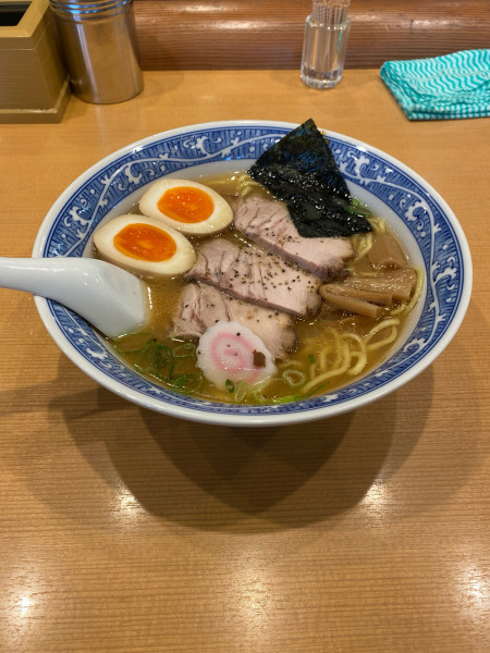 「特製中華そば」@中華そば 青葉 東大和店の写真