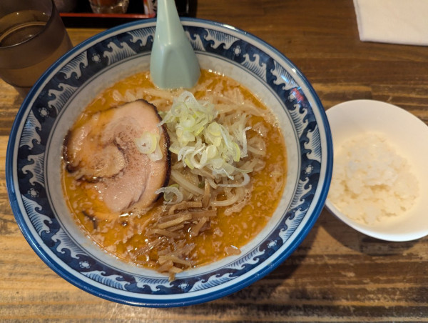「海老味噌ラーメン1000円」@麺や 樽座 子安店の写真
