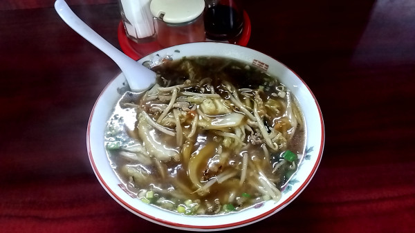 「うまにラーメン（７００円）」@入口の写真