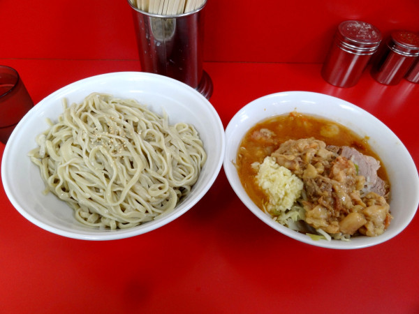 「少な目1000円ニンニクアブラ トマトつけ麺150円」@ラーメン二郎 柏店の写真