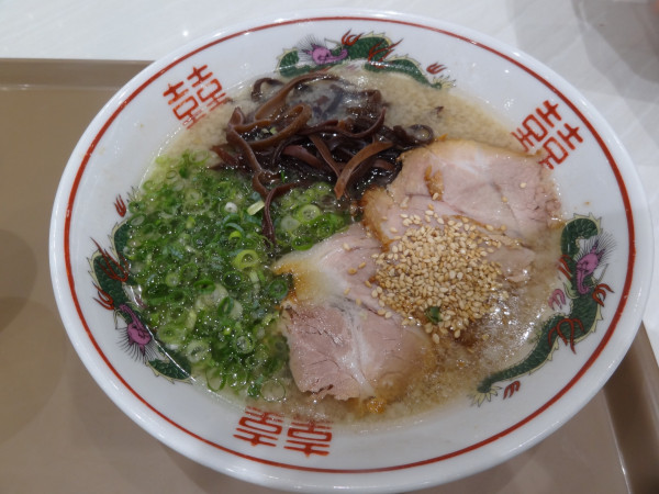 「ラーメン700円硬濃」@博多だるま JAPAN 越谷レイクタウンカゼ店の写真