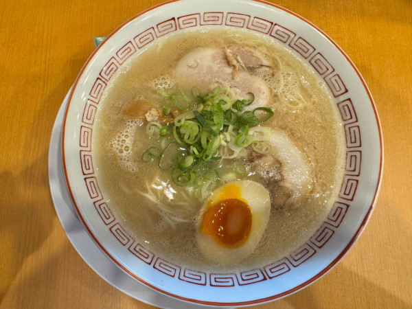 「だるまラーメン➕替玉」@群馬豚骨らーめん だるま大使-無限-  上福岡店の写真