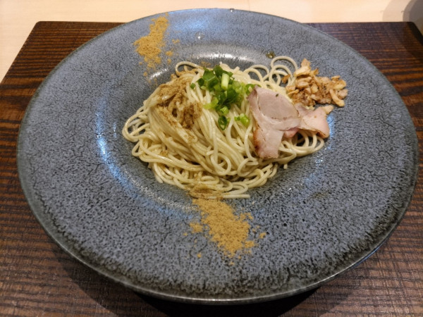 「替え玉①（煮干し油）」@Idouji 我孫子店の写真