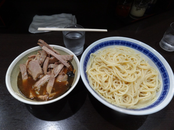「つけ麺中1100円 チャーシュー400円」@中華そば べんてんの写真