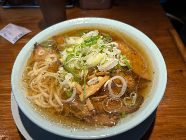 「中華そば950円」@えっちゃんラーメン。 田町店の写真