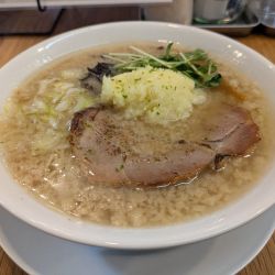 生姜醤油ラーメン背脂入り