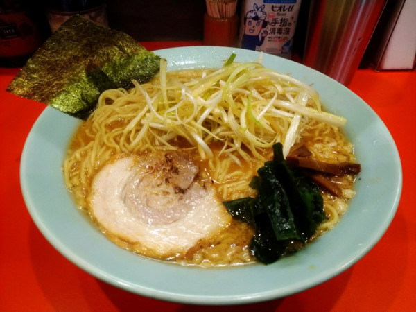 「ネギ味噌ラーメン中盛(1050円+100円)」@ラーメンショップ〇Qの写真
