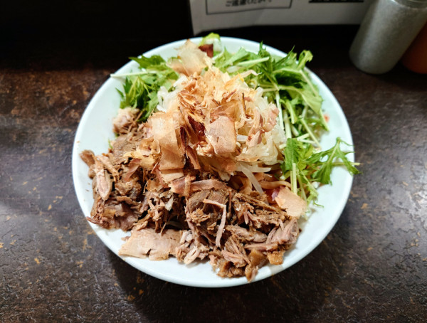 「限定 梅サラダ」@ぶたけん。の写真