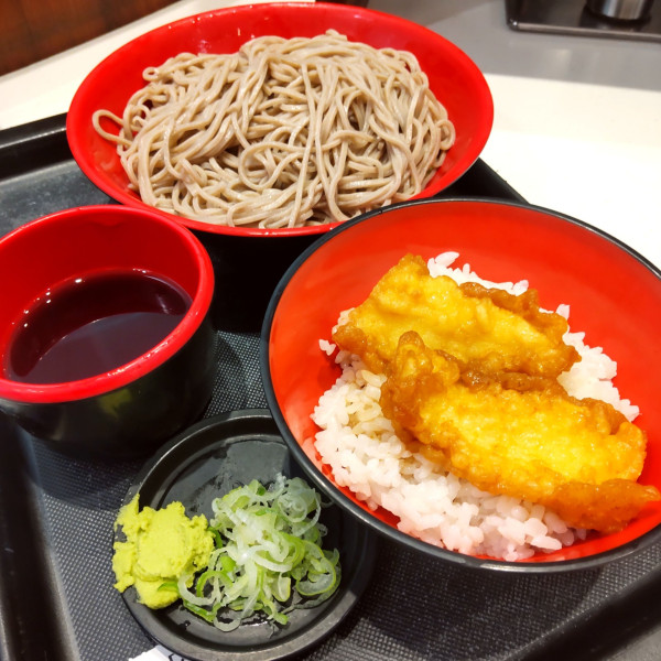 「ミニいか天丼セット（￥740）」@名代 富士そば 蒲田店の写真