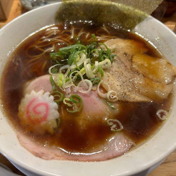 「淡麗中華そば」@中華そば 花道の写真