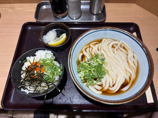 「セットメニュー（ぶっかけうどん 冷＋卵かけご飯）」@香川 一福 千葉ペリエエキナカ店の写真