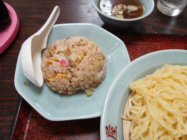 「半チャーハンとざる中華セット 900円」@東屋の写真