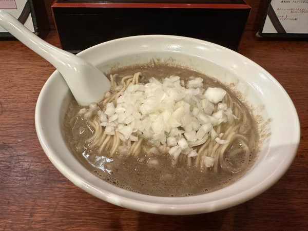 「濃厚にぼし蕎麦＆玉葱マシ」@麺処 にぼし香 横浜店の写真