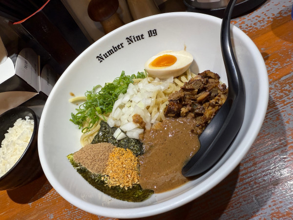 「まぜそば」@麺Dining Number Nine 09の写真